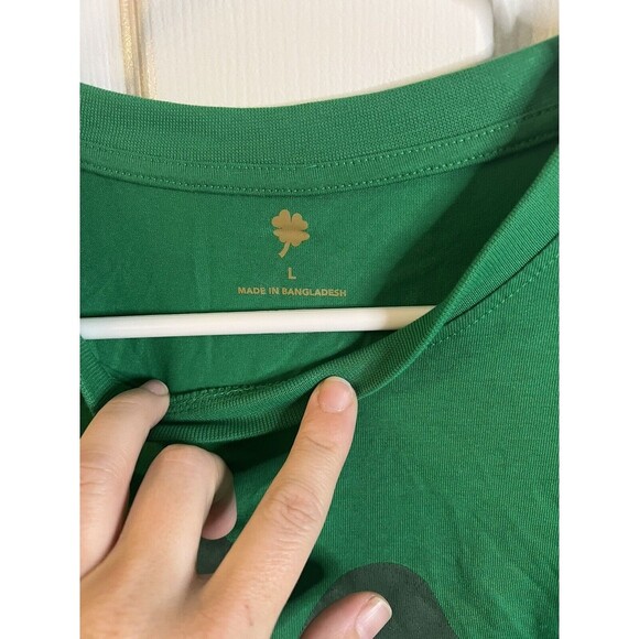 Lucky Graphic Short Sleeve T- Shirt Size Large NWT - Picture 3 of 7